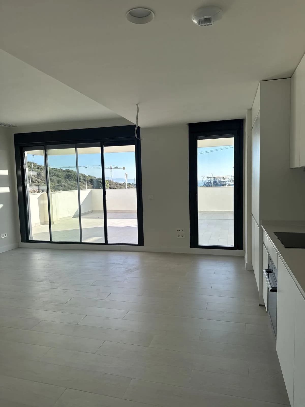 2 Bedroom Penthouse for Sale in Casares, Málaga - Image 5