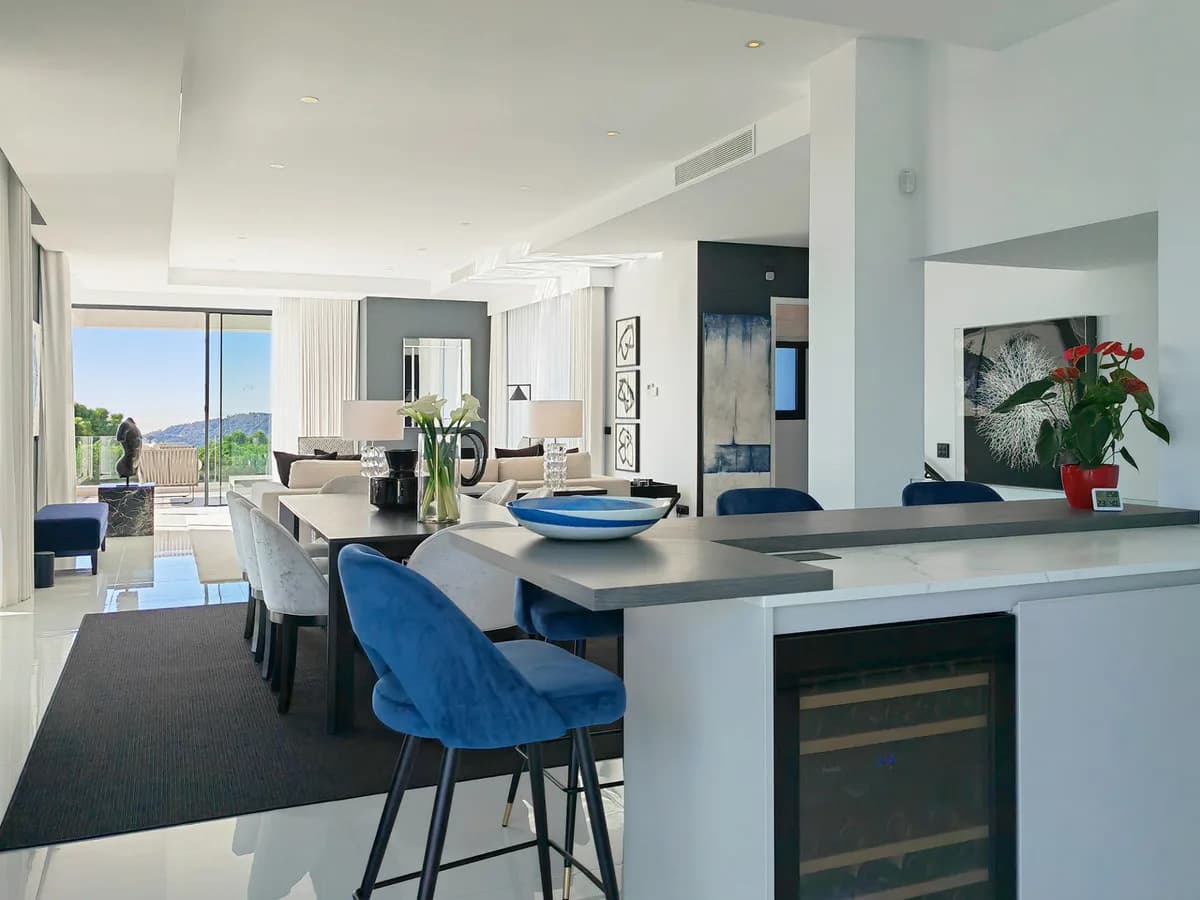 5 Bedroom Detached Villa for Sale in Benahavís, Málaga - Image 8