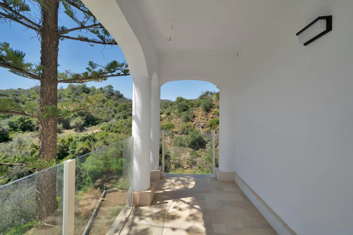3 Bedroom Detached Villa for Sale in Marbella, Málaga - Image 4