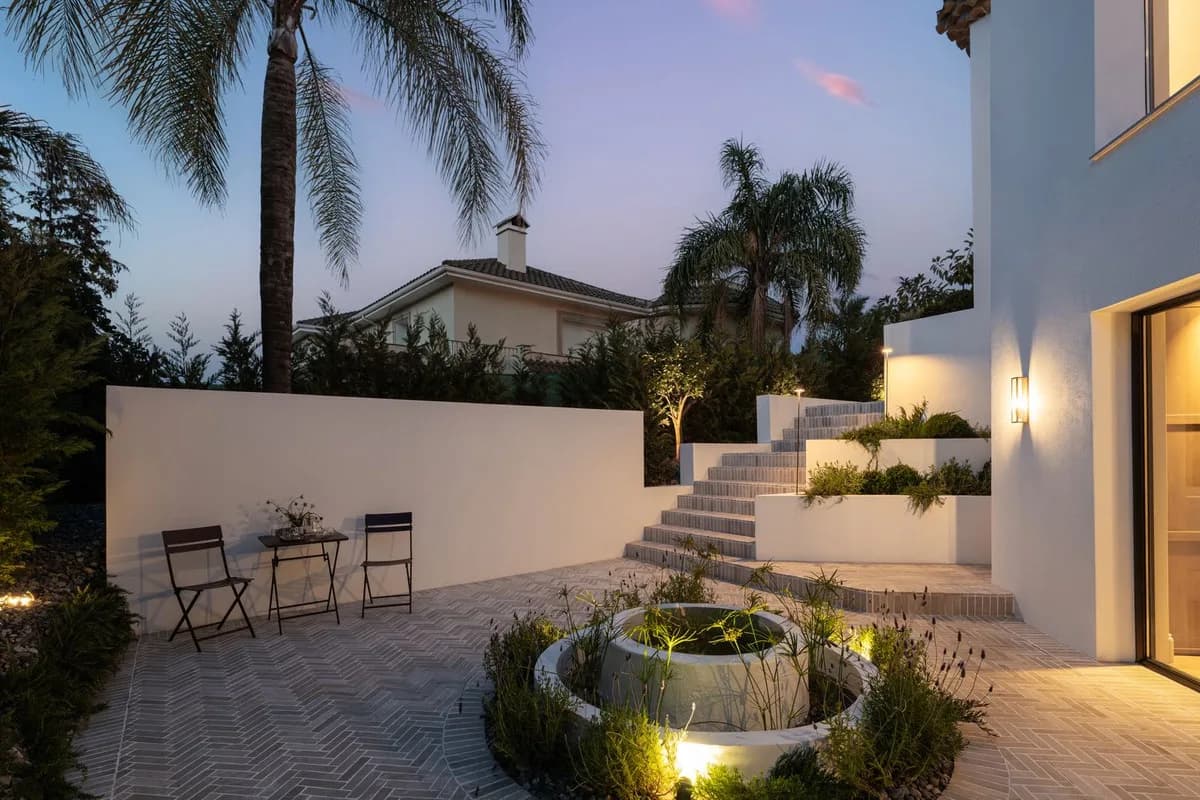 6 Bedroom Detached Villa for Sale in Benahavís, Málaga - Image 6