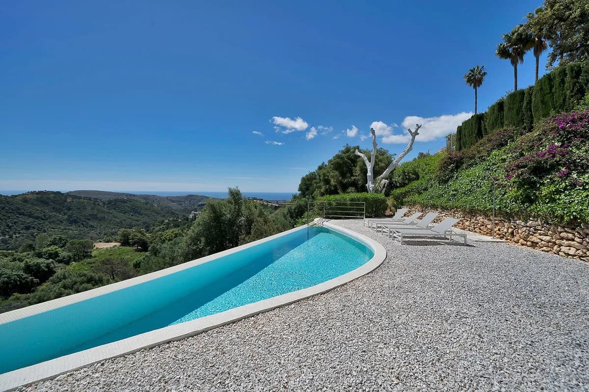 5 Bedroom Detached Villa for Sale in Benahavís, Málaga - Image 2