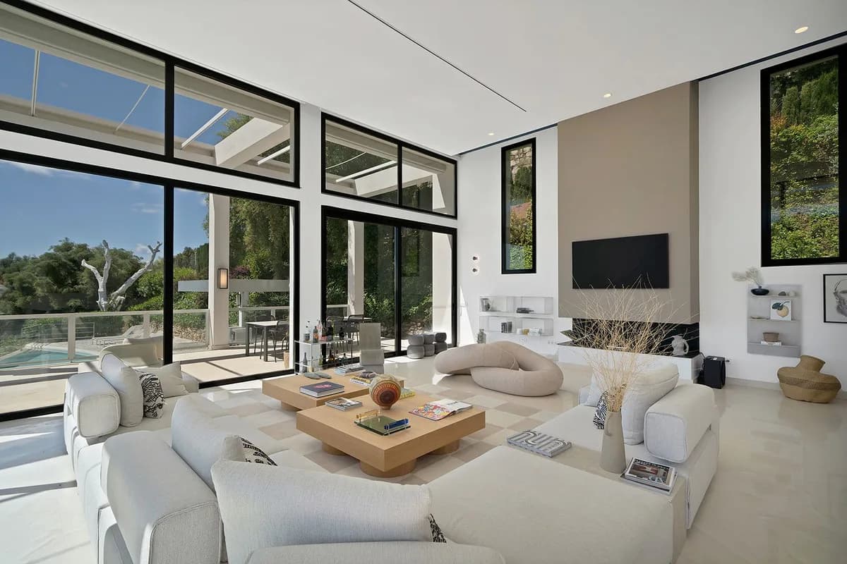 5 Bedroom Detached Villa for Sale in Benahavís, Málaga - Image 6