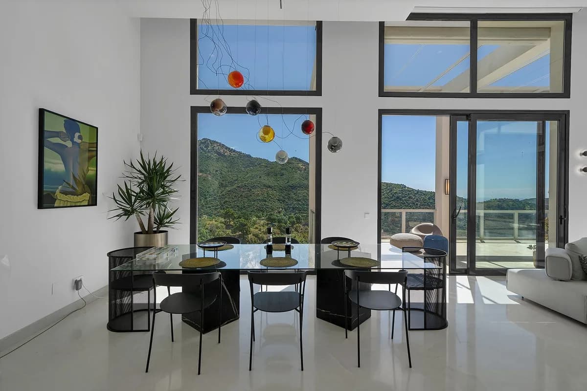 5 Bedroom Detached Villa for Sale in Benahavís, Málaga - Image 8