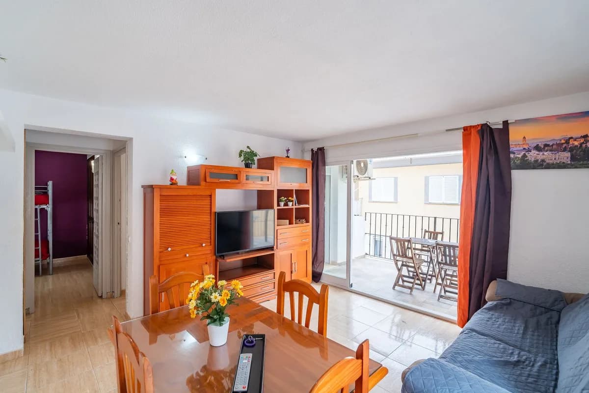 2 Bedroom Top Floor Apartment for Sale in Fuengirola, Málaga - Image 6