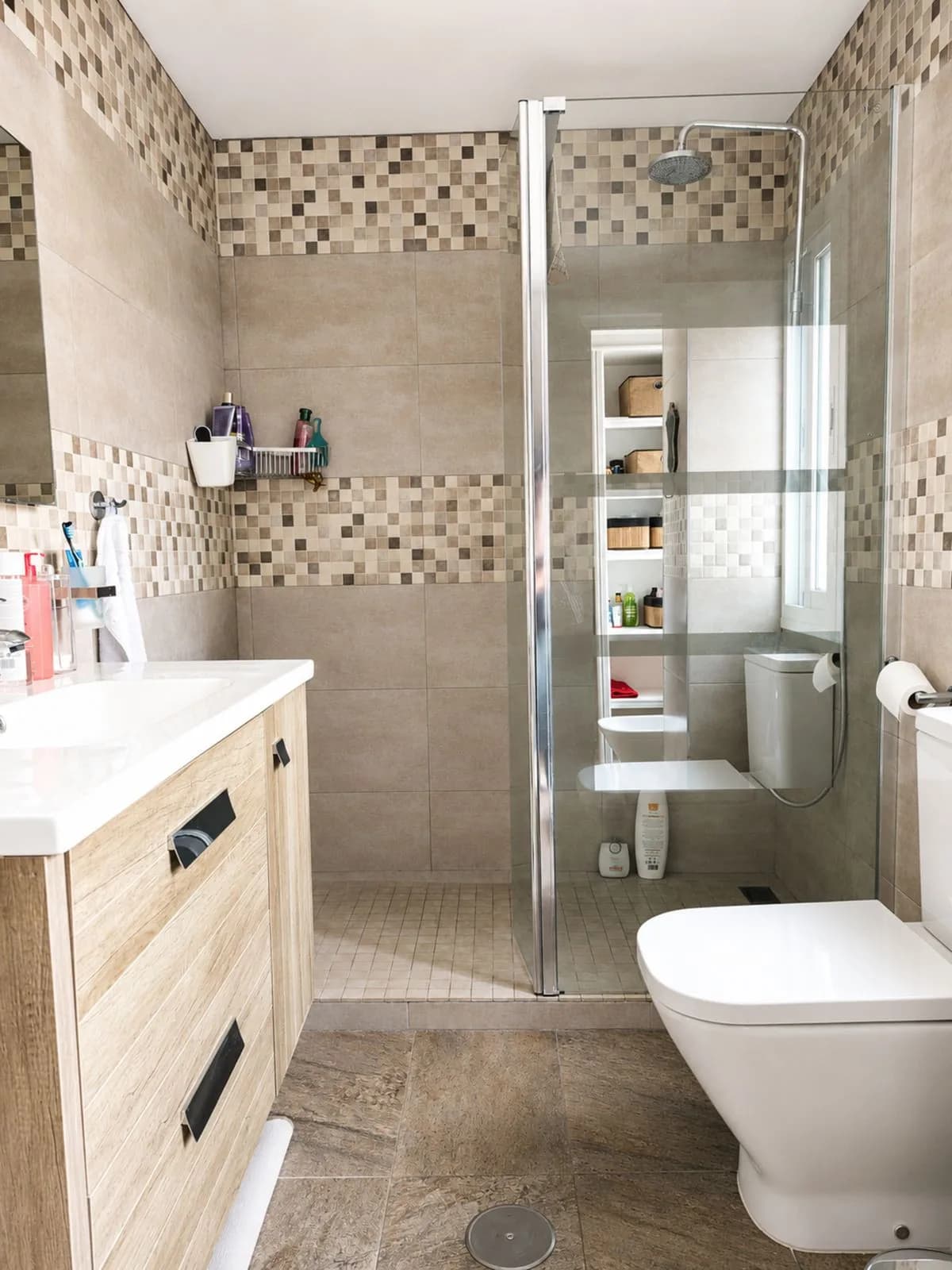 3 Bedroom Middle Floor Apartment for Sale in San Pedro de Alcántara, Málaga - Image 8