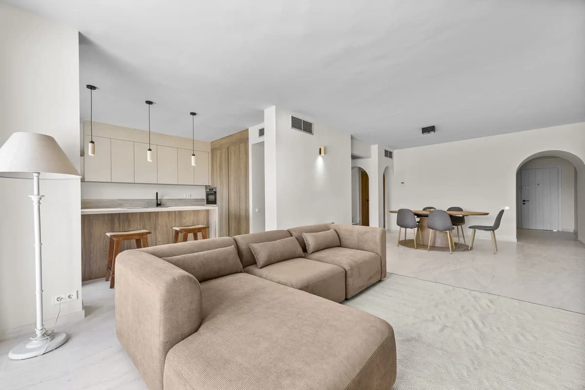 3 Bedroom Penthouse Duplex for Sale in Estepona, Málaga - Image 6