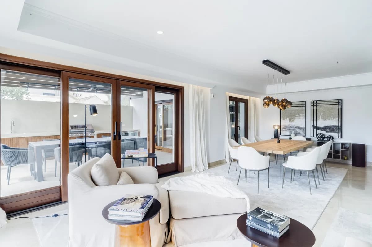 3 Bedroom Penthouse Duplex for Sale in The Golden Mile, Málaga - Image 8