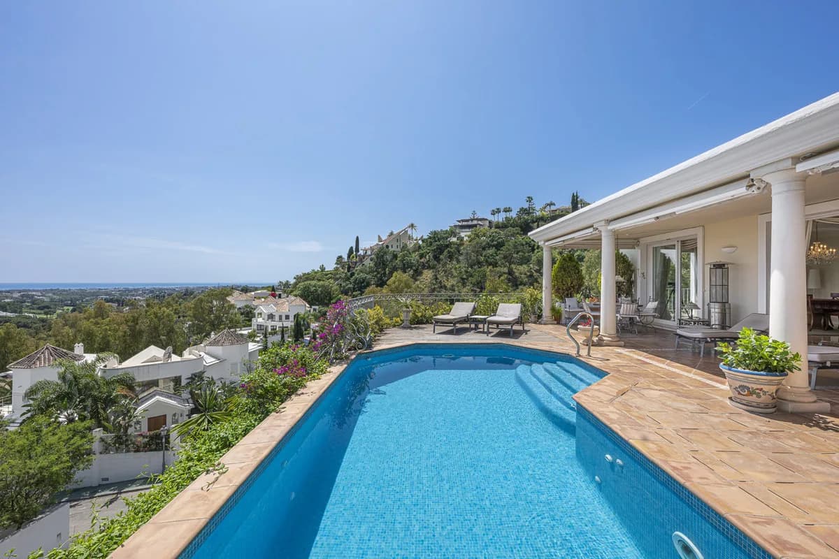 6 Bedroom Detached Villa for Sale in Benahavís, Málaga - Image 7