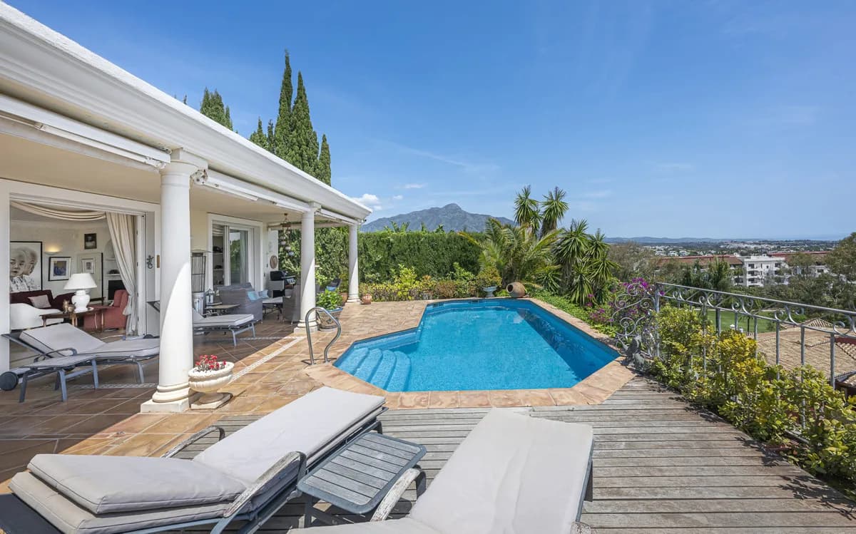 6 Bedroom Detached Villa for Sale in Benahavís, Málaga - Image 8
