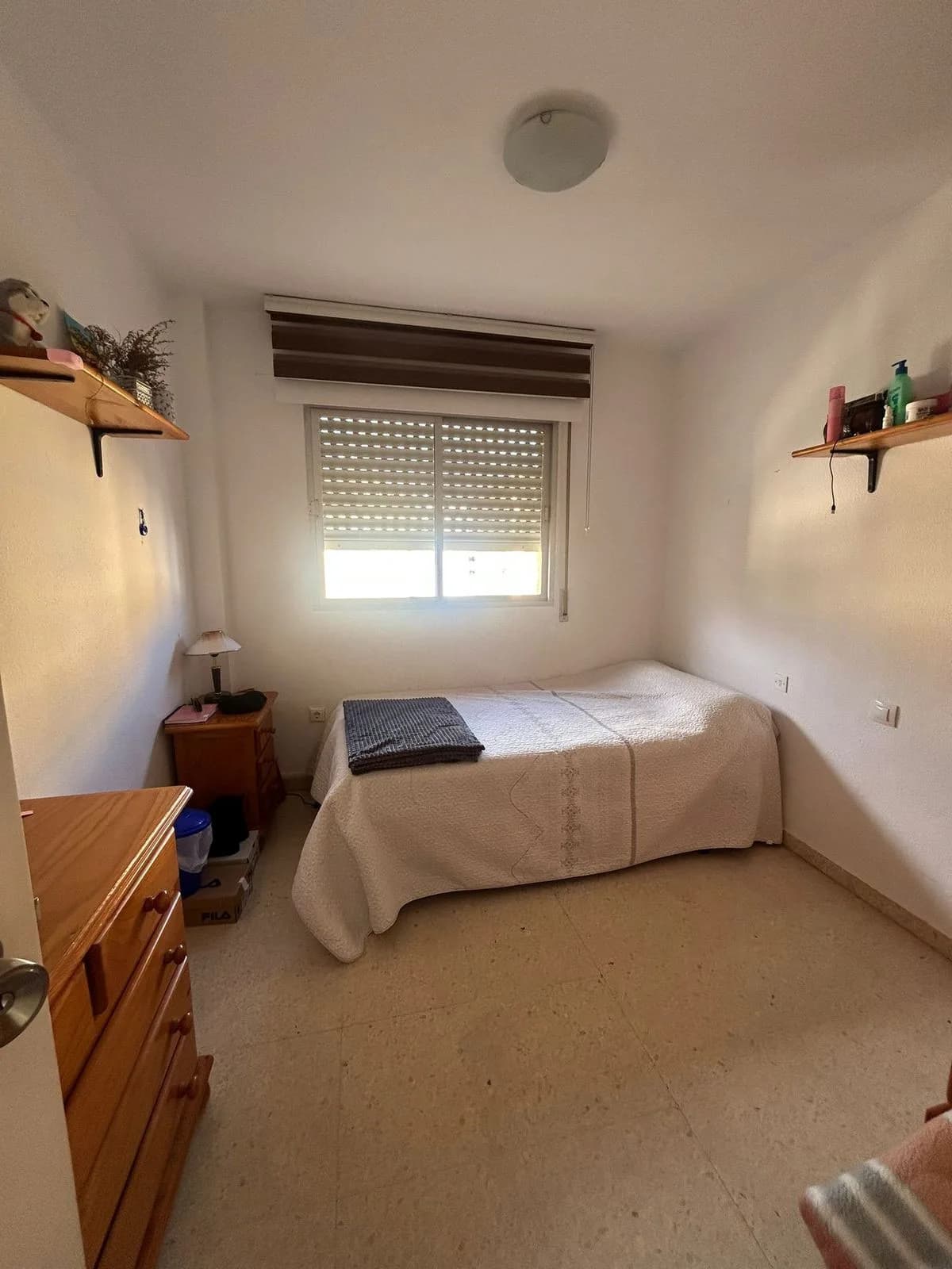 3 Bedroom Middle Floor Apartment for Sale in Marbella, Málaga - Image 9