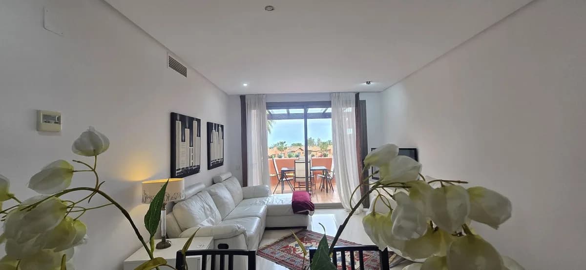 2 Bedroom Penthouse for Sale in New Golden Mile, Málaga - Image 6