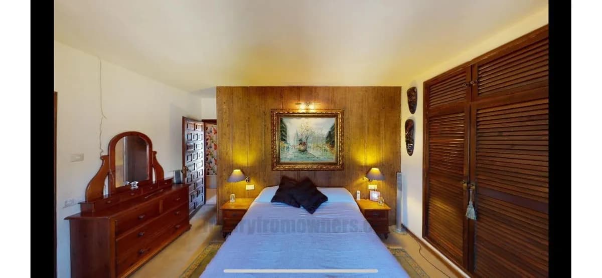 3 Bedroom Semi-Detached House for Sale in Marbella, Málaga - Image 8