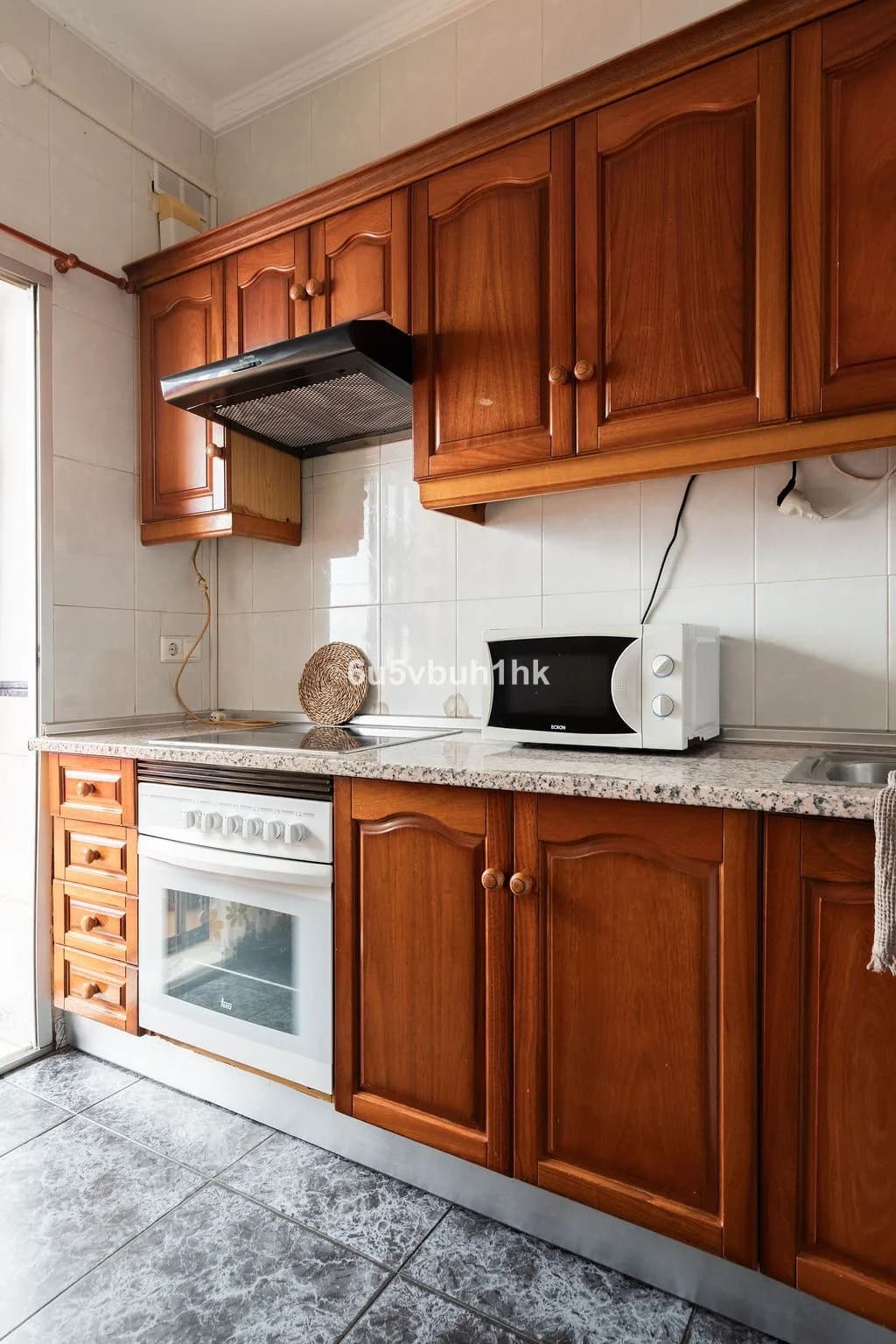 3 Bedroom Ground Floor Apartment for Sale in Las Lagunas, Málaga - Image 5