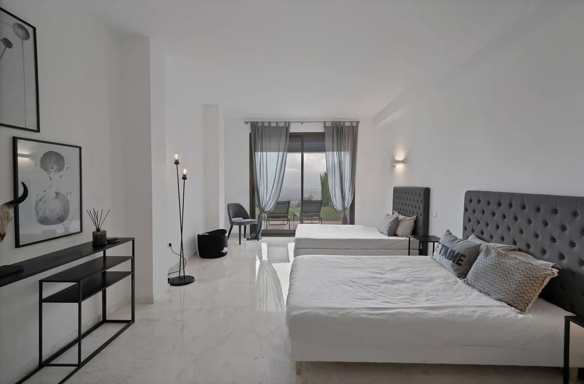 2 Bedroom Ground Floor Apartment for Sale in La Mairena, Málaga - Image 8