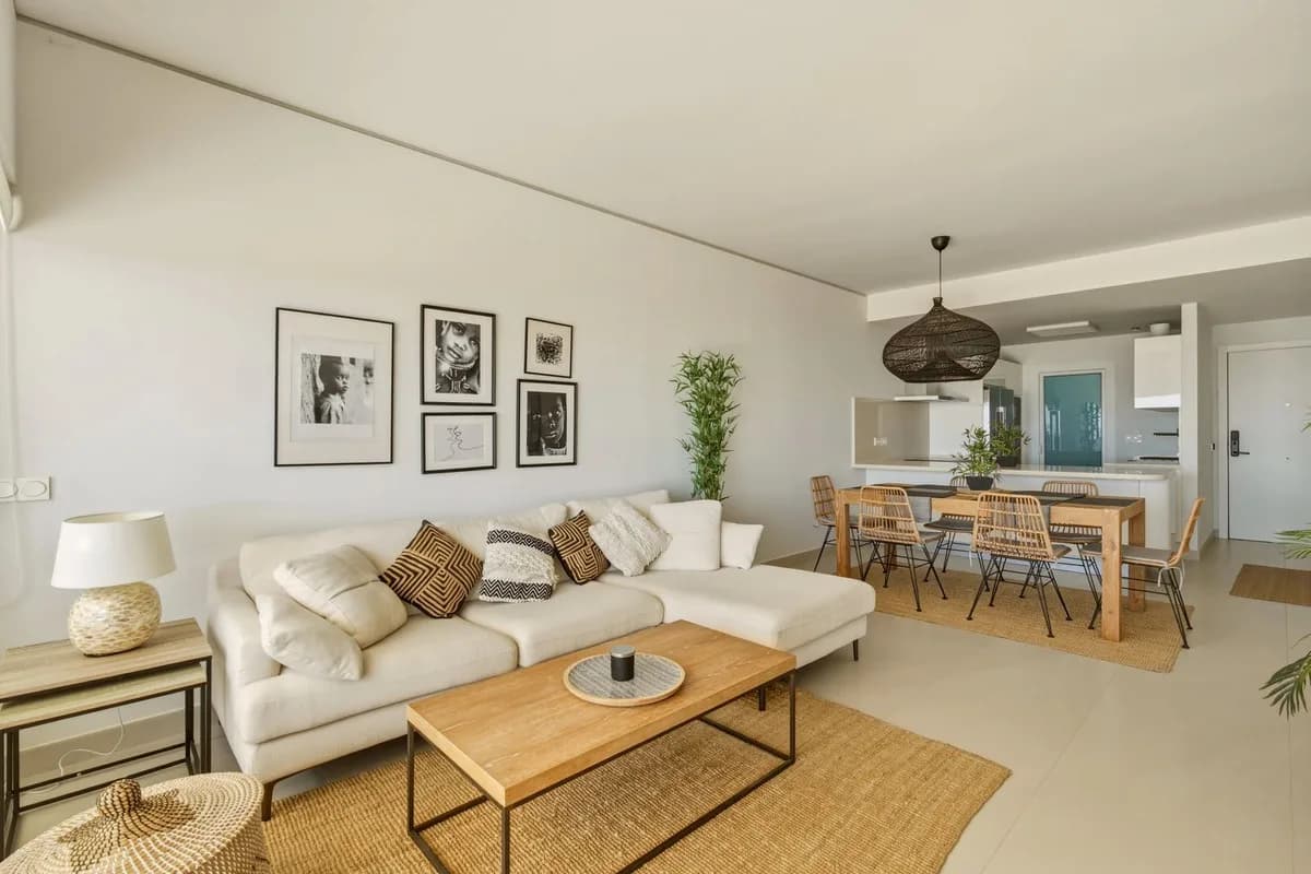 2 Bedroom Top Floor Apartment for Sale in Benalmadena Costa, Málaga - Image 6