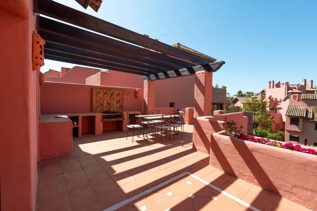 3 Bedroom Penthouse Duplex for Sale in Estepona, Málaga - Image 7