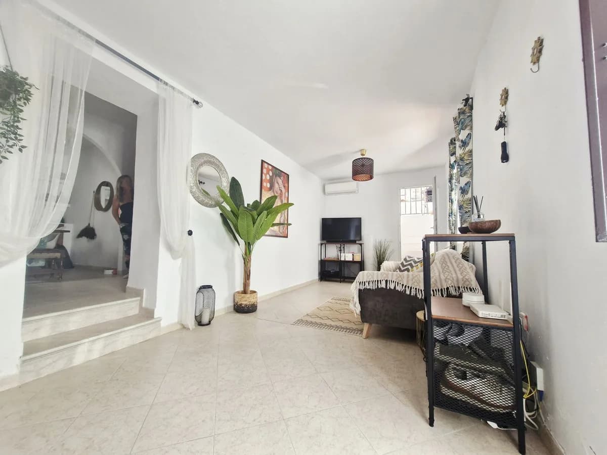 2 Bedroom Townhouse for Sale in Mijas, Málaga - Image 9