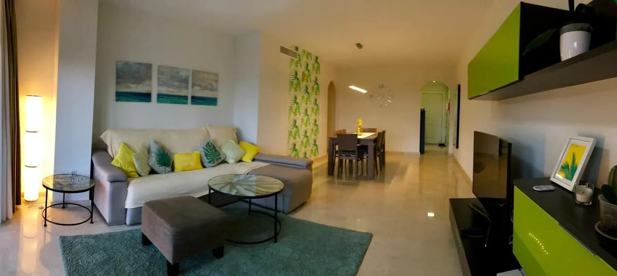 2 Bedroom Middle Floor Apartment for Sale in Mijas Costa, Málaga - Image 6