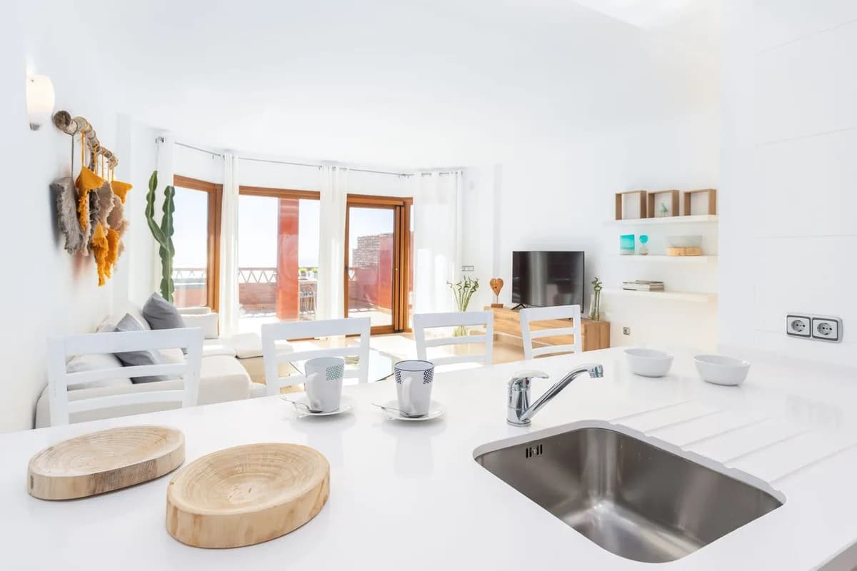3 Bedroom Penthouse Duplex for Sale in Carvajal, Málaga - Image 7