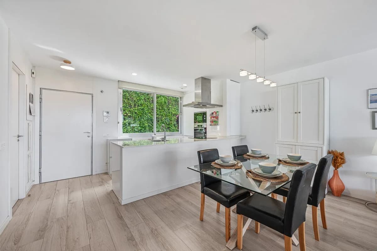 3 Bedroom Townhouse for Sale in Cancelada, Málaga - Image 9