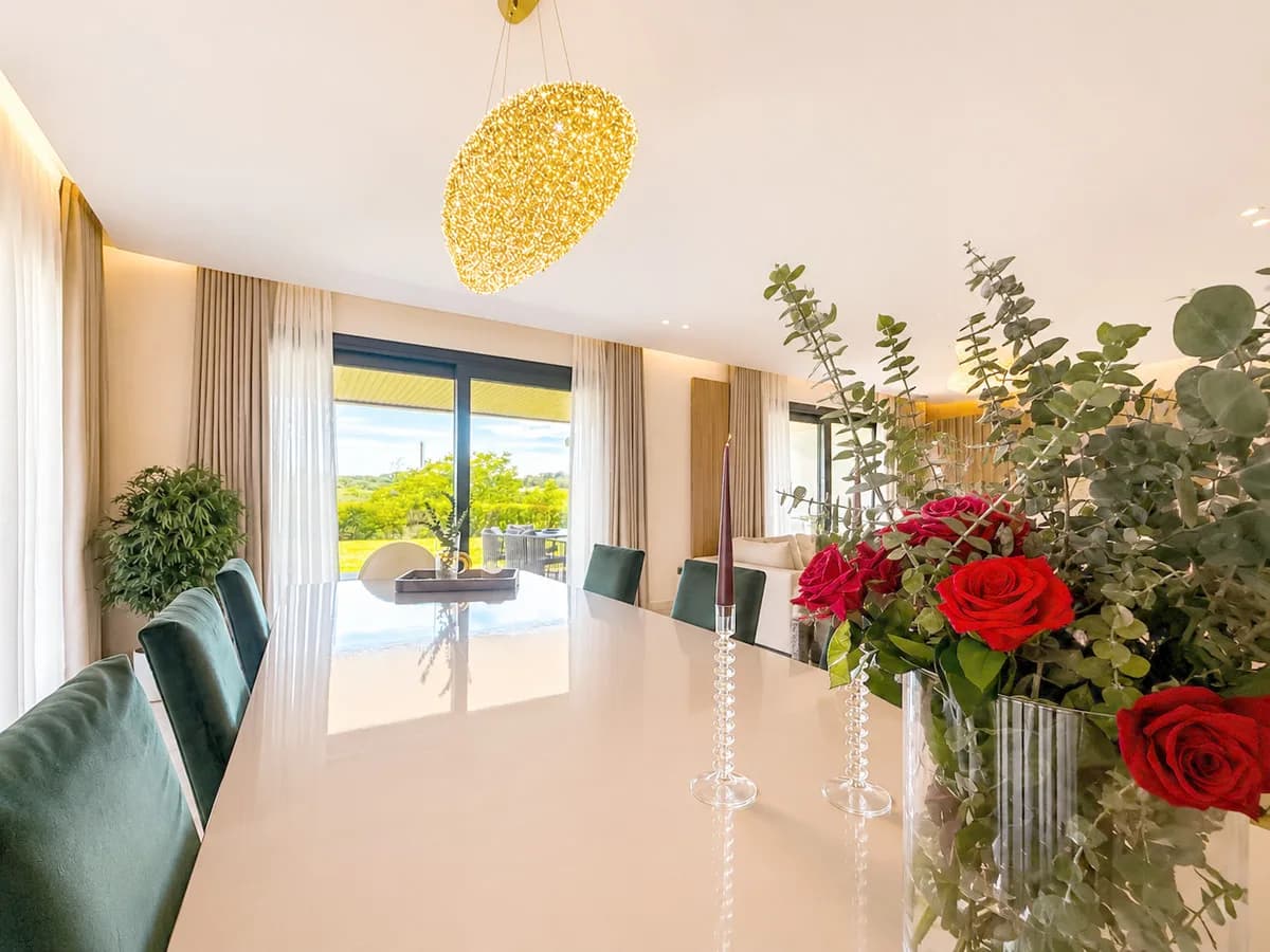 4 Bedroom Ground Floor Apartment for Sale in Sotogrande Alto, Cádiz - Image 8