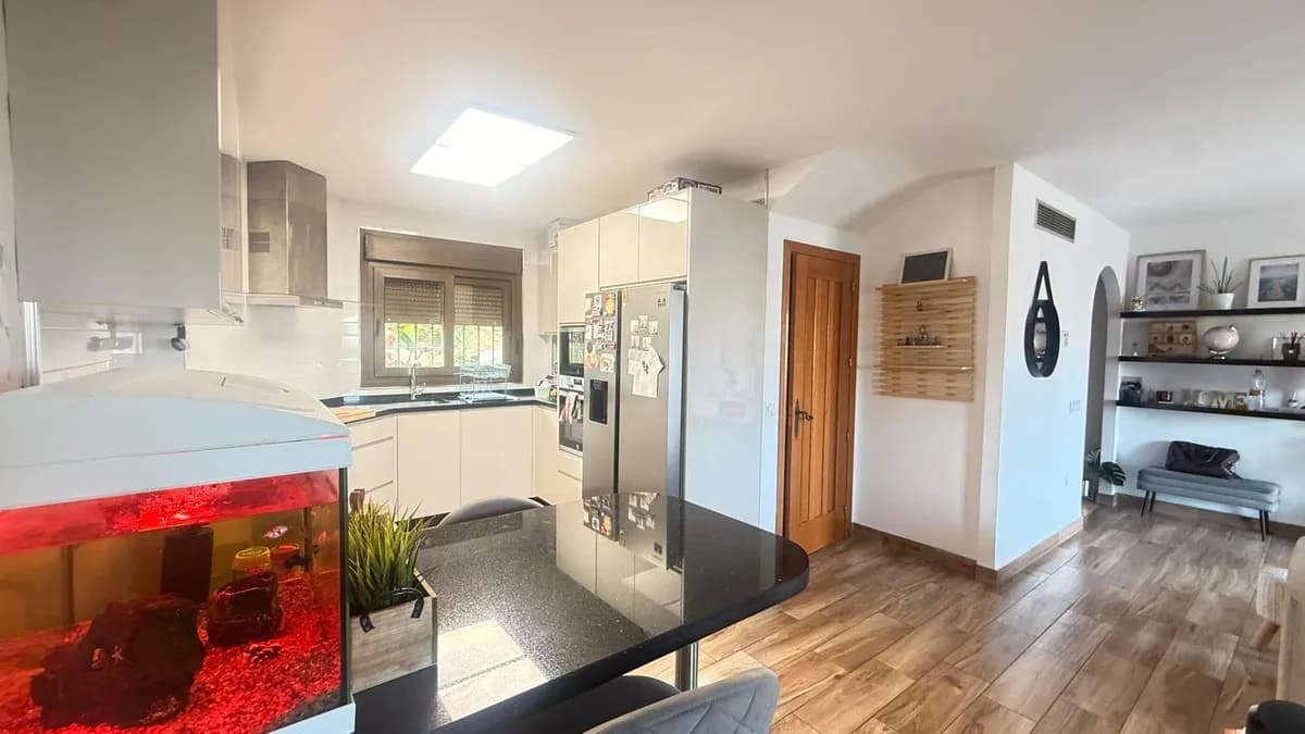 3 Bedroom Detached Villa for Sale in Riviera del Sol, Málaga - Image 7