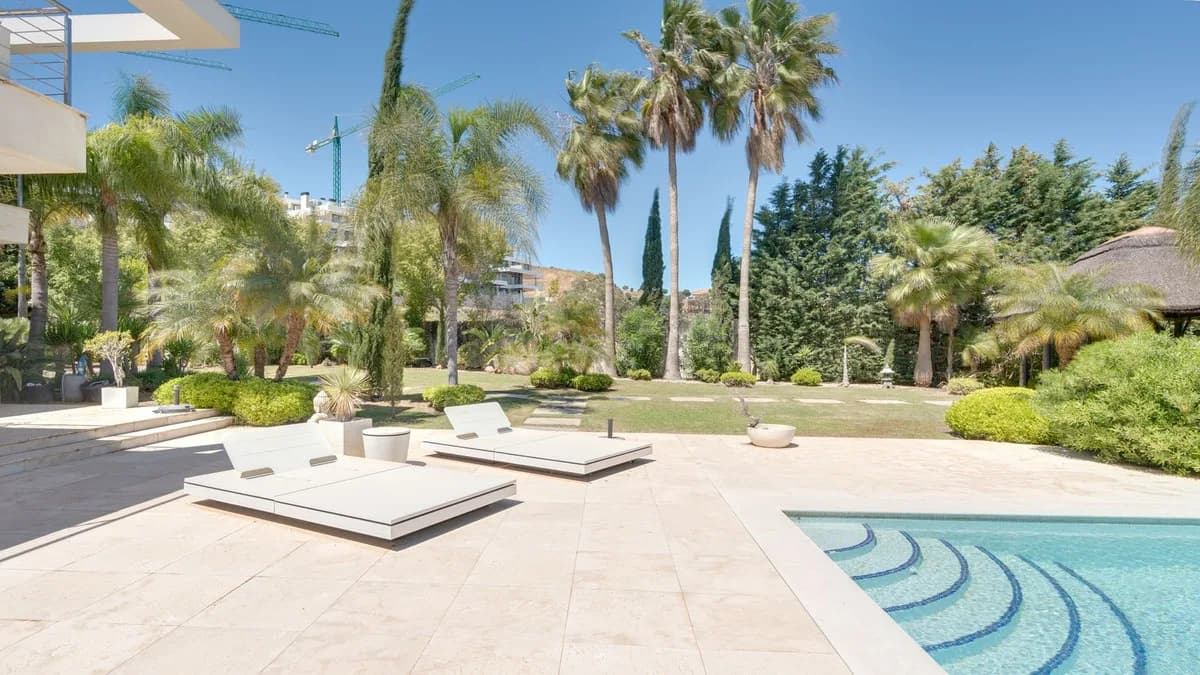 4 Bedroom Detached Villa for Sale in Calanova Golf, Málaga - Image 5