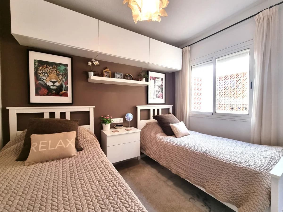 2 Bedroom Penthouse for Sale in Reserva de Marbella, Málaga - Image 8