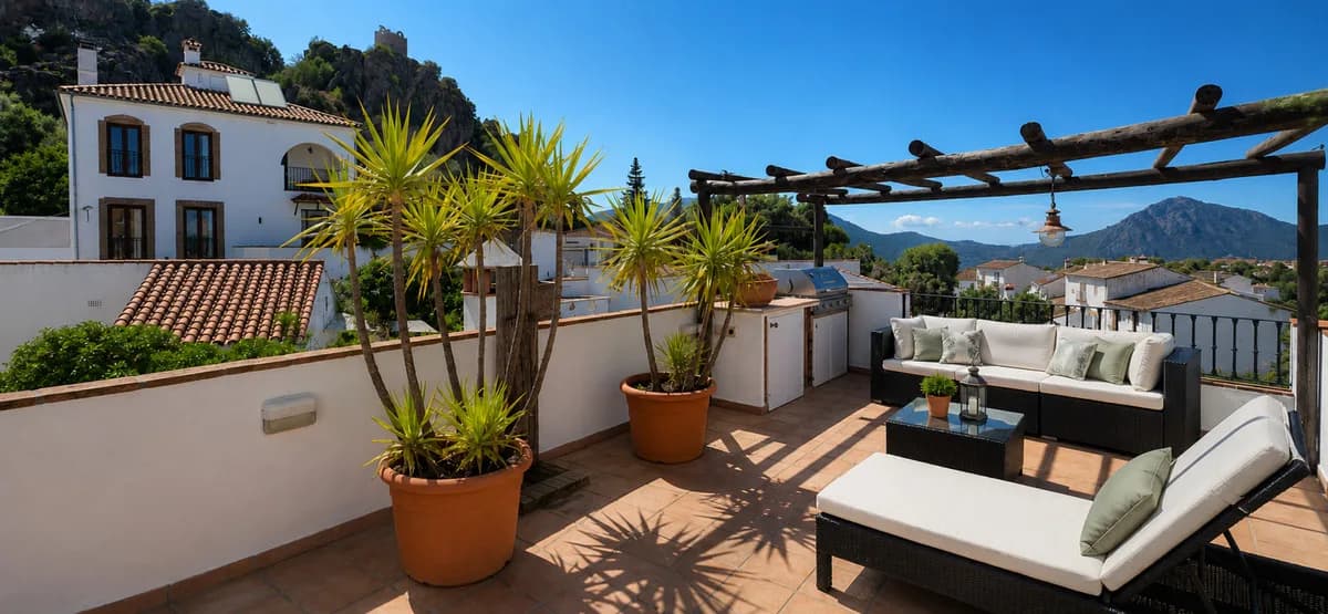 3 Bedroom Townhouse for Sale in Gaucín, Málaga - Image 2