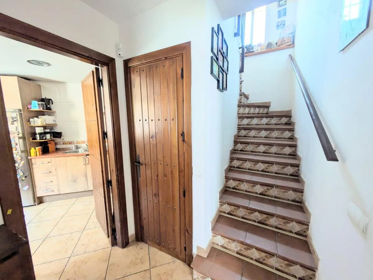 3 Bedroom Townhouse for Sale in Torremolinos, Málaga - Image 8