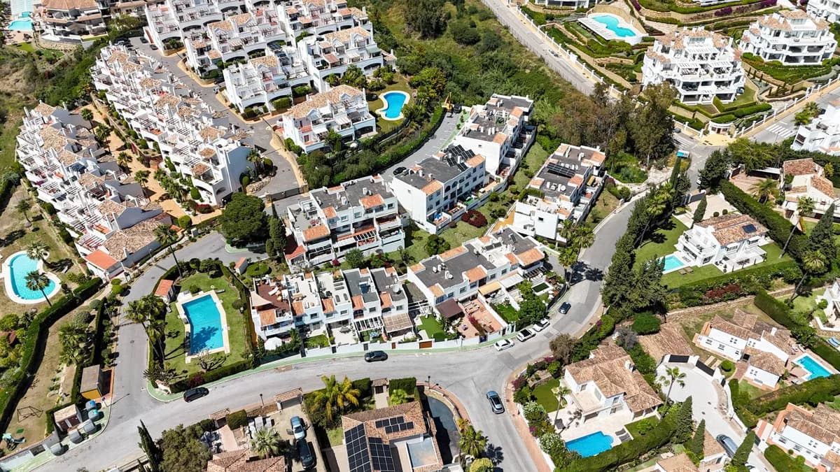 3 Bedroom Townhouse for Sale in Nueva Andalucía, Málaga