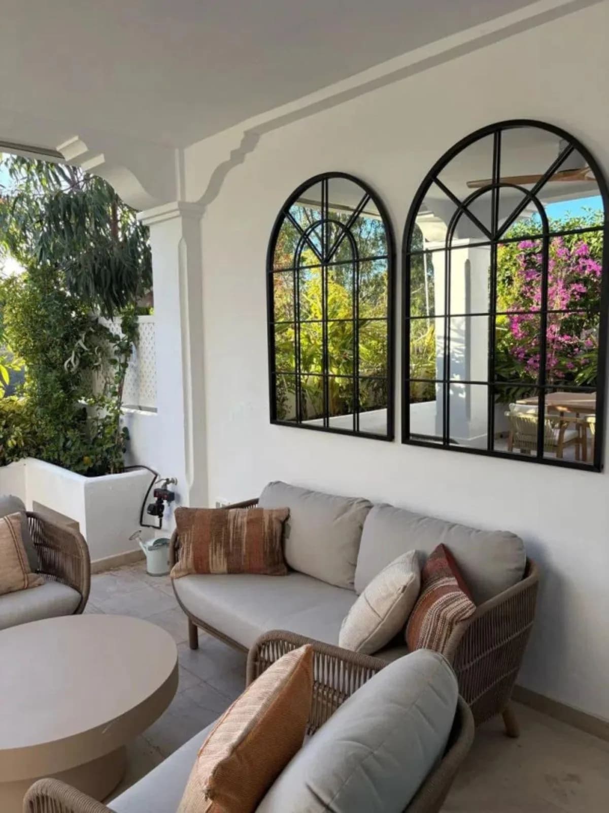 4 Bedroom Semi-Detached House for Sale in Marbella, Málaga - Image 6