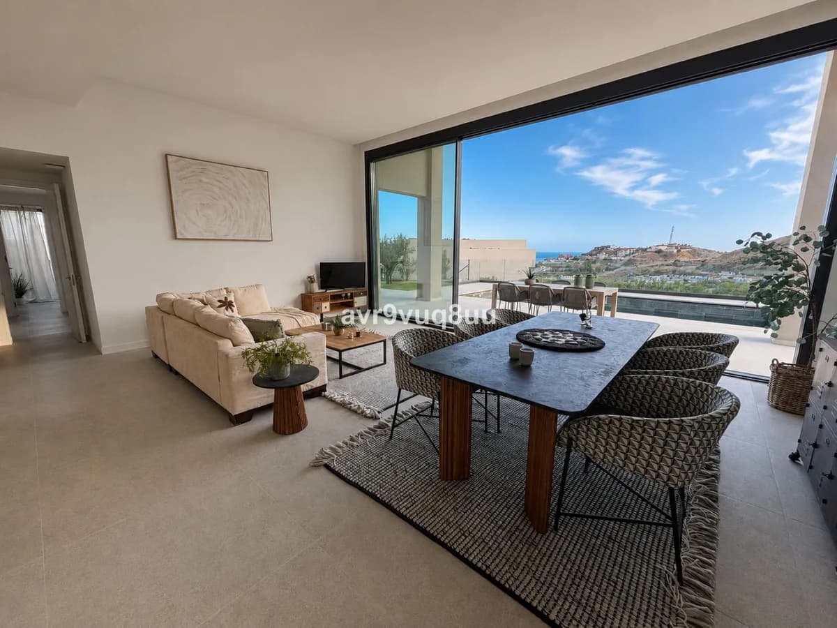 3 Bedroom Detached Villa for Sale in Benahavís, Málaga - Image 3