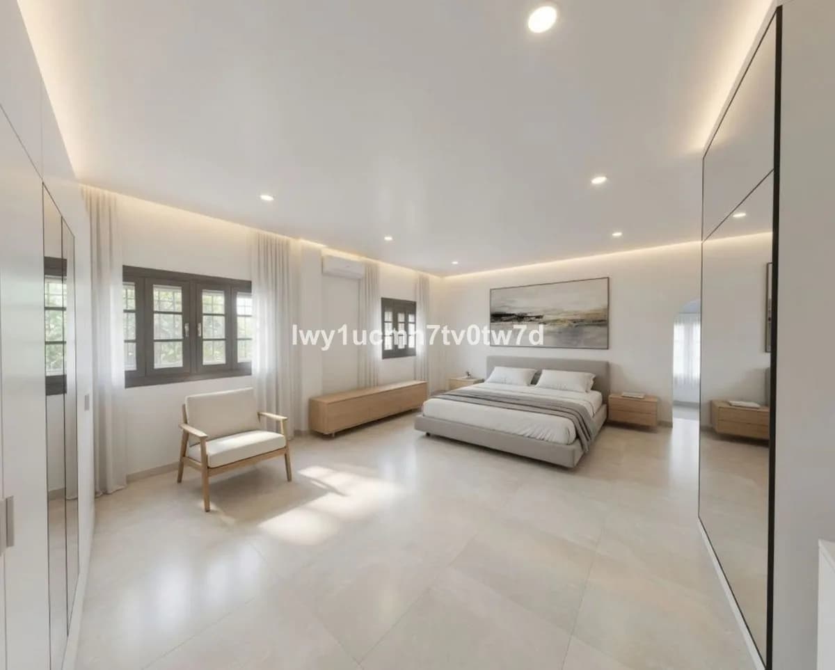 4 Bedroom Detached Villa for Sale in Churriana, Málaga - Image 6