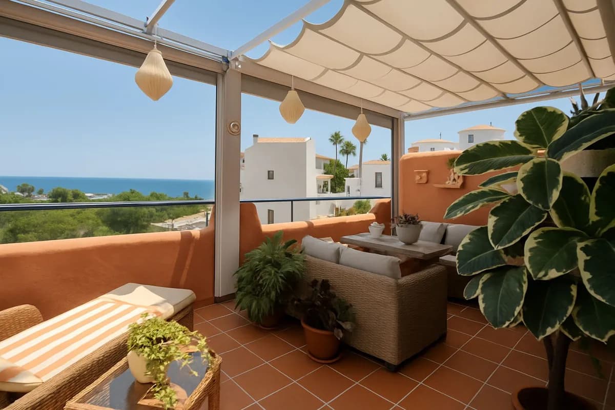 2 Bedroom Ground Floor Apartment for Sale in Casares, Málaga - Image 3