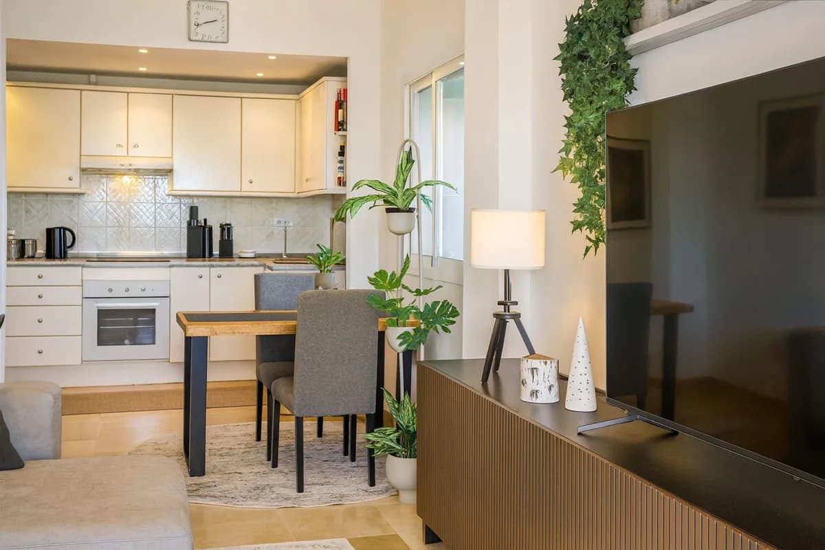 2 Bedroom Ground Floor Apartment for Sale in Casares, Málaga - Image 9