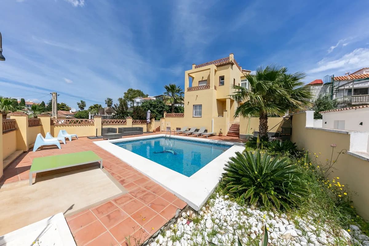 5 Bedroom Detached Villa for Sale in Mijas, Málaga - Image 2