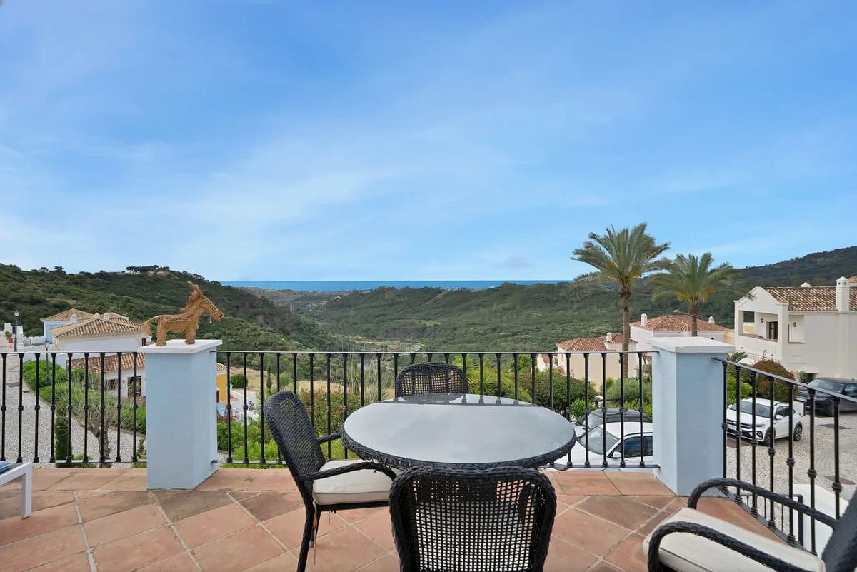 3 Bedroom Townhouse for Sale in Benahavís, Málaga - Image 3