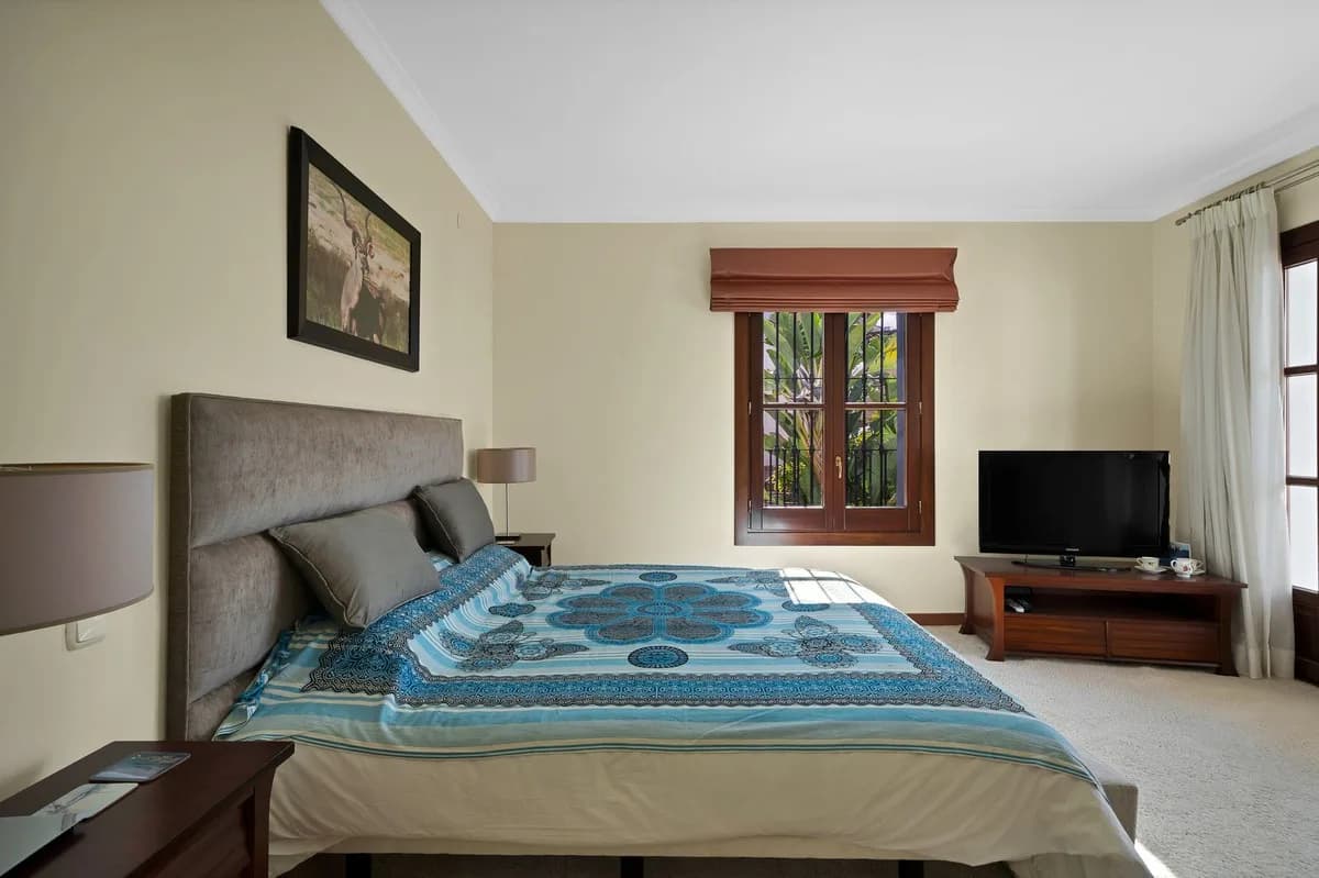 3 Bedroom Townhouse for Sale in Benahavís, Málaga - Image 6