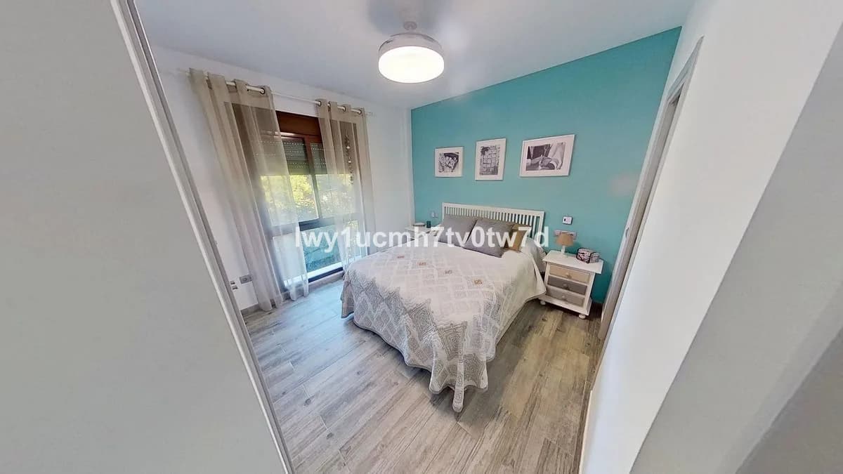 5 Bedroom Detached Villa for Sale in Alhaurín de la Torre, Málaga - Image 4