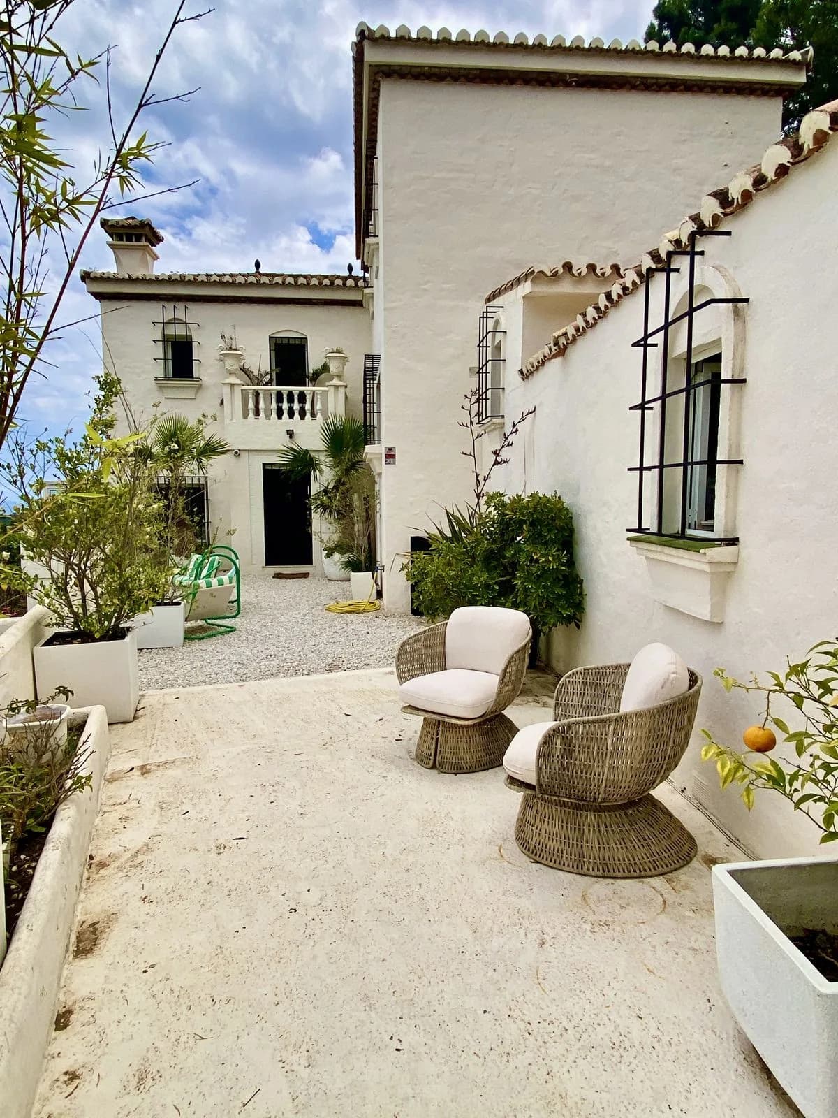 4 Bedroom Detached Villa for Sale in El Padron, Málaga - Image 3