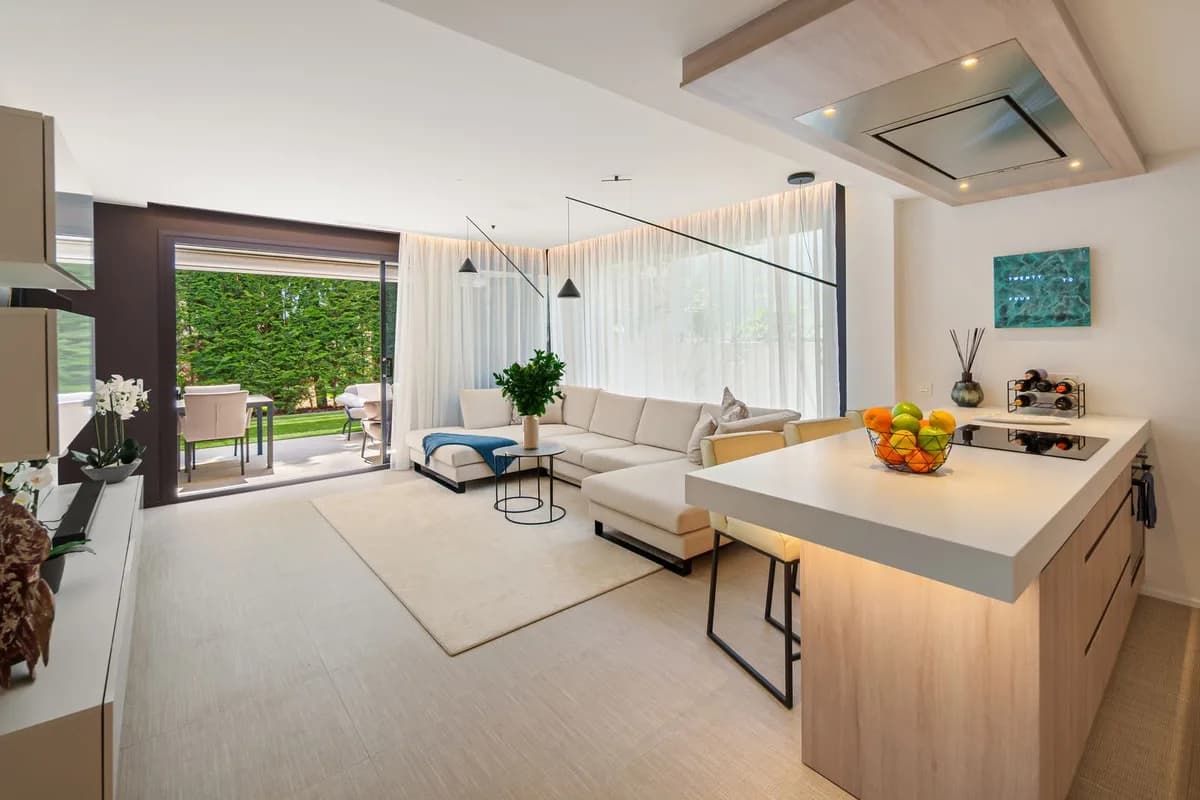 2 Bedroom Ground Floor Apartment for Sale in Marbesa, Málaga