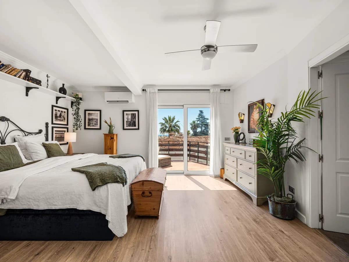 3 Bedroom Detached Villa for Sale in Marbella, Málaga - Image 2