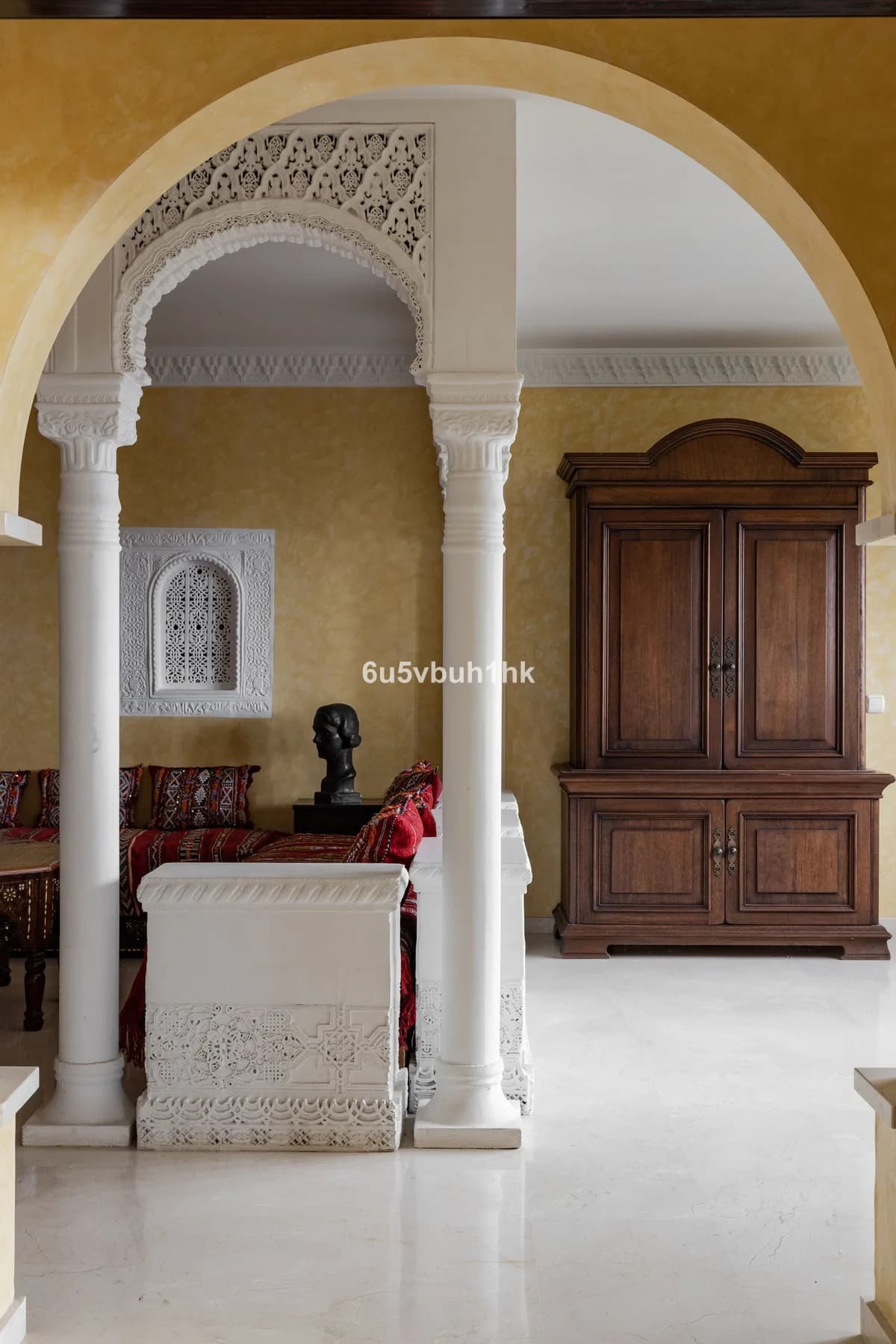 13 Bedroom Detached Villa for Sale in Alhaurín el Grande, Málaga - Image 8