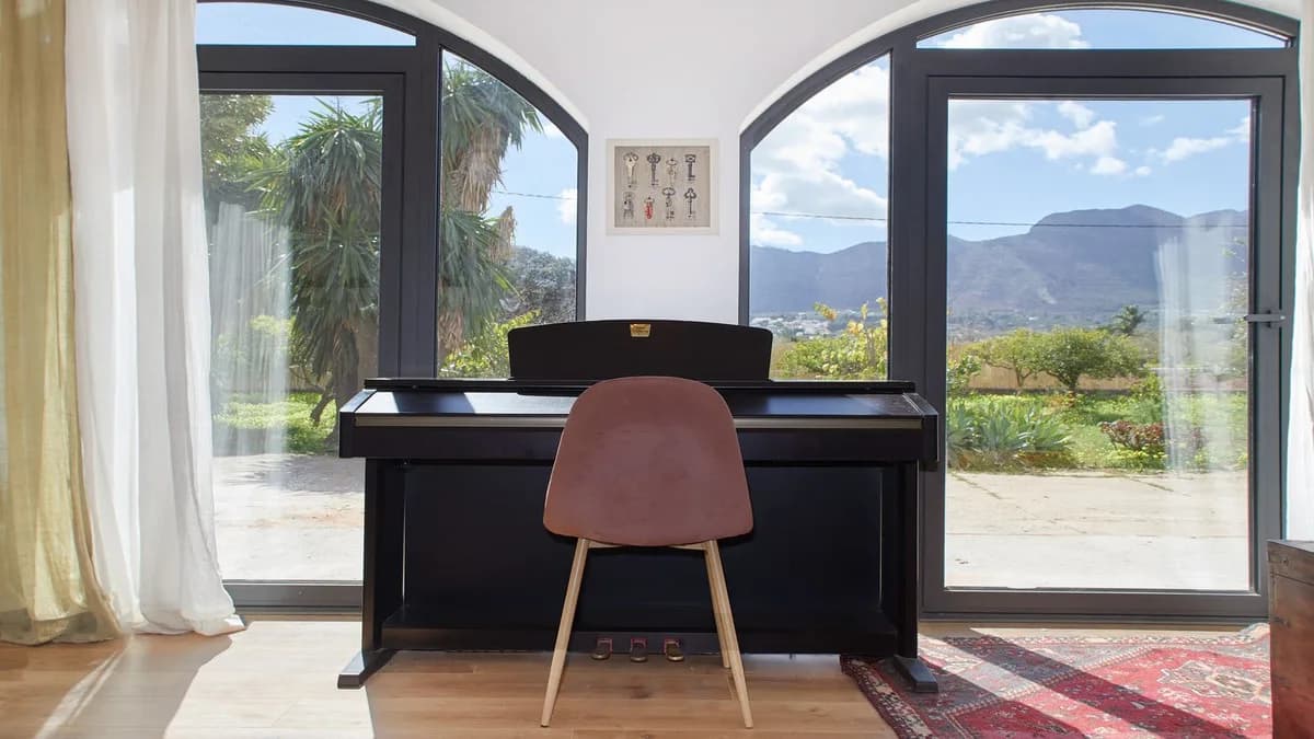 3 Bedroom Finca - Cortijo for Sale in Alhaurín el Grande, Málaga - Image 8