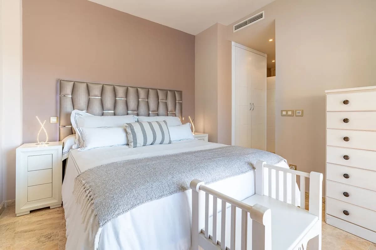 3 Bedroom Penthouse for Sale in Riviera del Sol, Málaga - Image 5