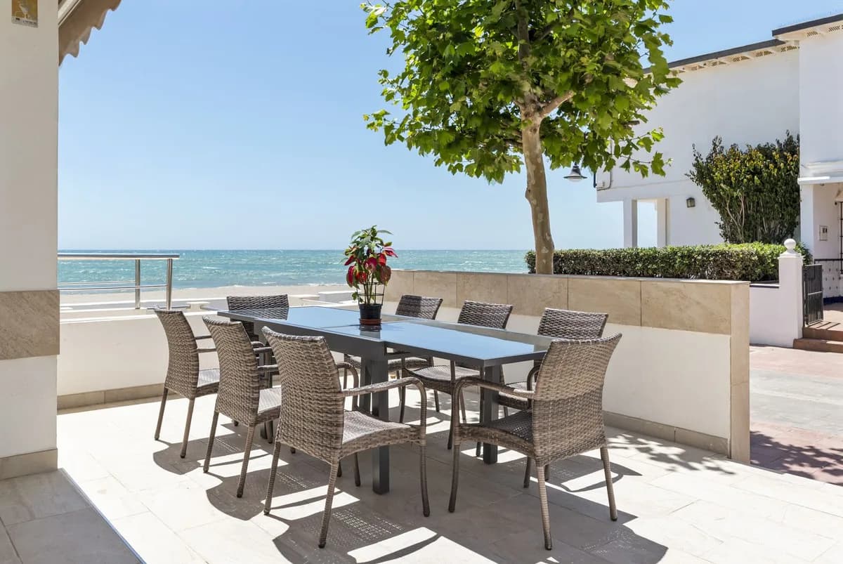 3 Bedroom Townhouse for Sale in La Cala de Mijas, Málaga - Image 2