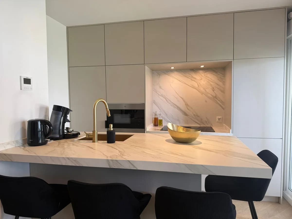 2 Bedroom Ground Floor Apartment for Sale in Nueva Andalucía, Málaga - Image 9