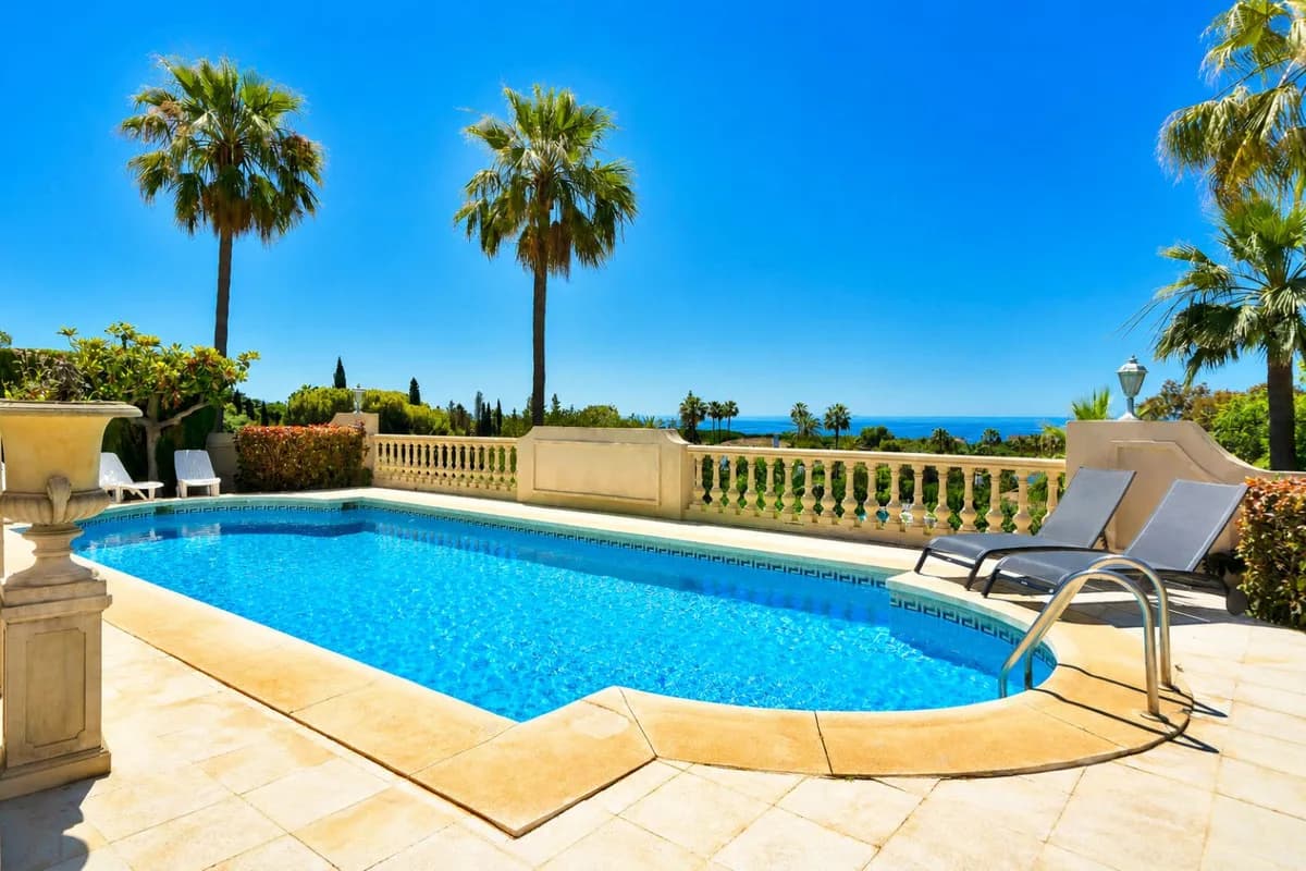 6 Bedroom Detached Villa for Sale in Hacienda Las Chapas, Málaga - Image 4