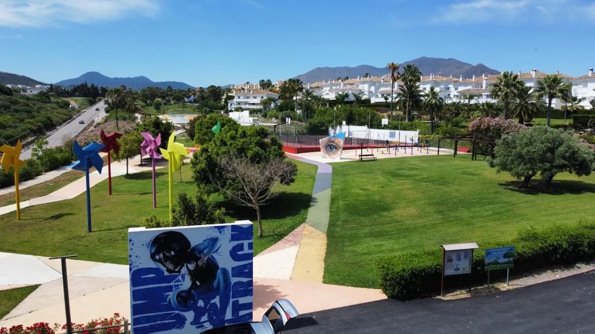 3 Bedroom Penthouse Duplex for Sale in Casares Playa, Málaga - Image 6